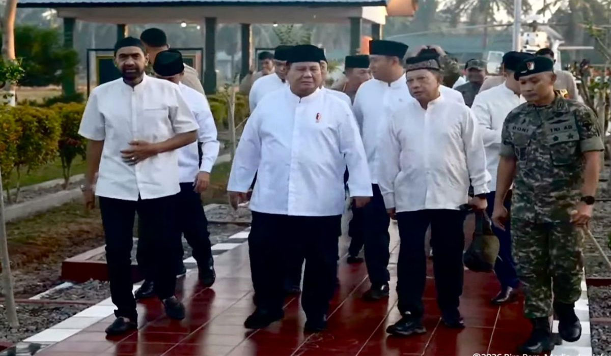 Momen Spesial! Prabowo Datang ke Aceh, Salat Id Bersama Warga Aceh Tamiang