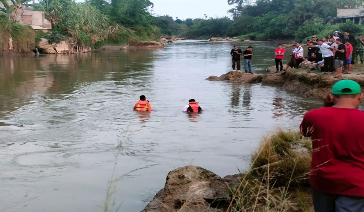 Tragis! Mandi di Sungai Silau, Dua Siswa SMP Tiba-Tiba Hanyut dan Hilang Tragis! Mandi di Sungai Silau, Dua Siswa SMP Tiba-Tiba Hanyut dan Hilang